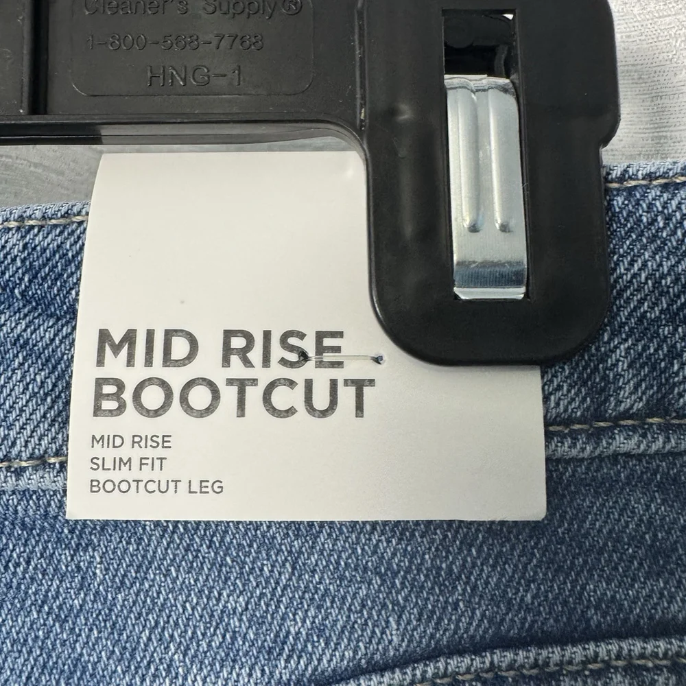 Forever 21 Denim Medium Washed Midrise Slimfit Bootcut Leg Sz 27 Distressed New - Picture 8 of 13